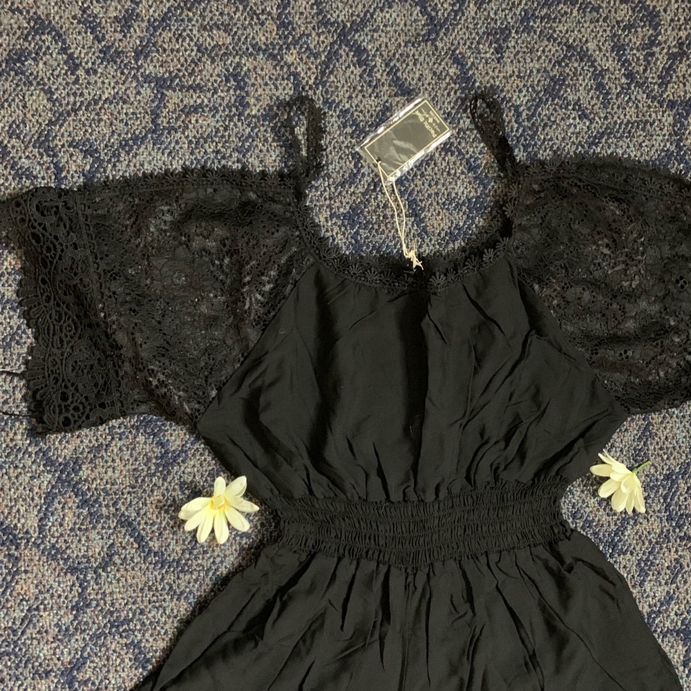 SALE!!! Last ☝🏽 one Sz Small Crochet black romper - Picture 4 of 4